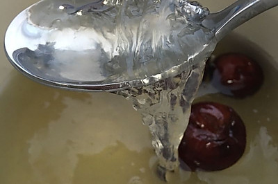 红枣炖燕窝