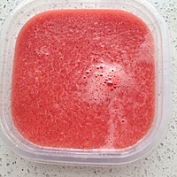 西瓜黄桃沙冰的做法图解2