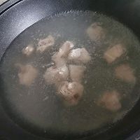 番茄土豆排骨汤的做法图解3