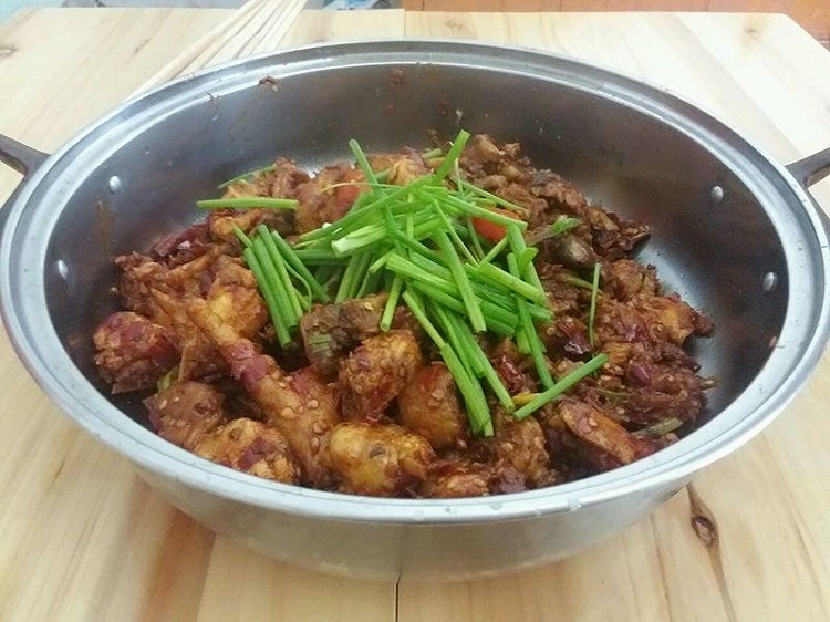 黄焖干锅鸡的做法