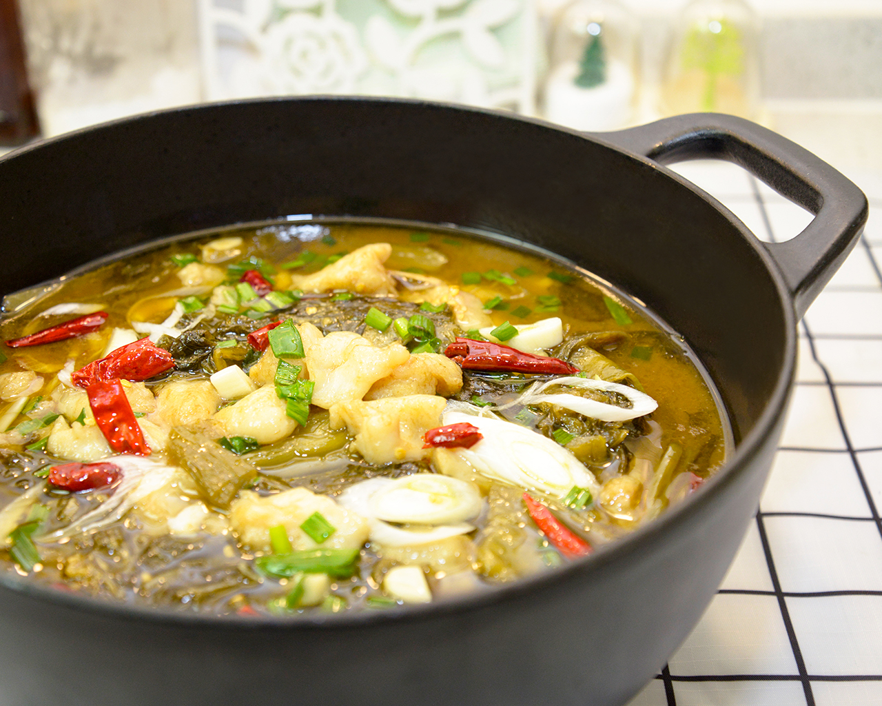 酸菜鱼怎么做_酸菜鱼的做法_子言厨房_豆果美食