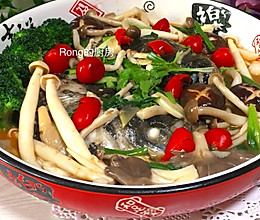 家常川味菜：菌菇泡椒鱼头#父亲节，给老爸做道菜#的做法