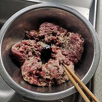 爆汁小笼包的做法图解1