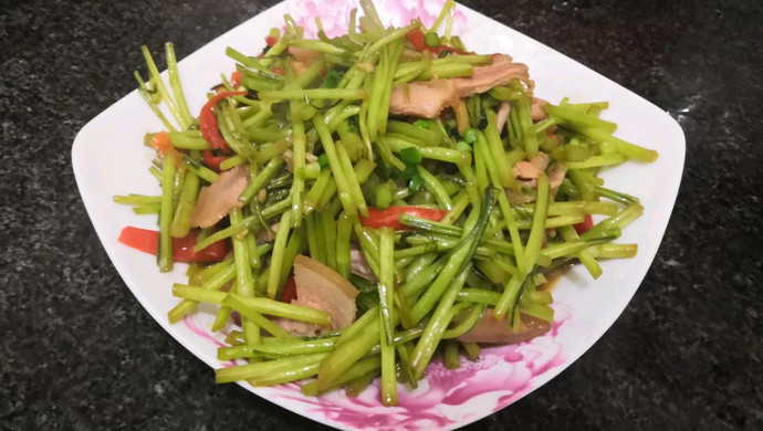 芦蒿炒腊肉