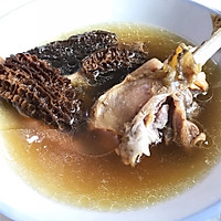 羊肚菌鸡汤的做法图解4