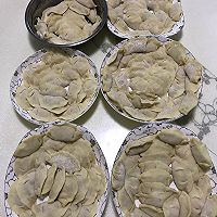白菜玉米猪肉饺子的做法图解4