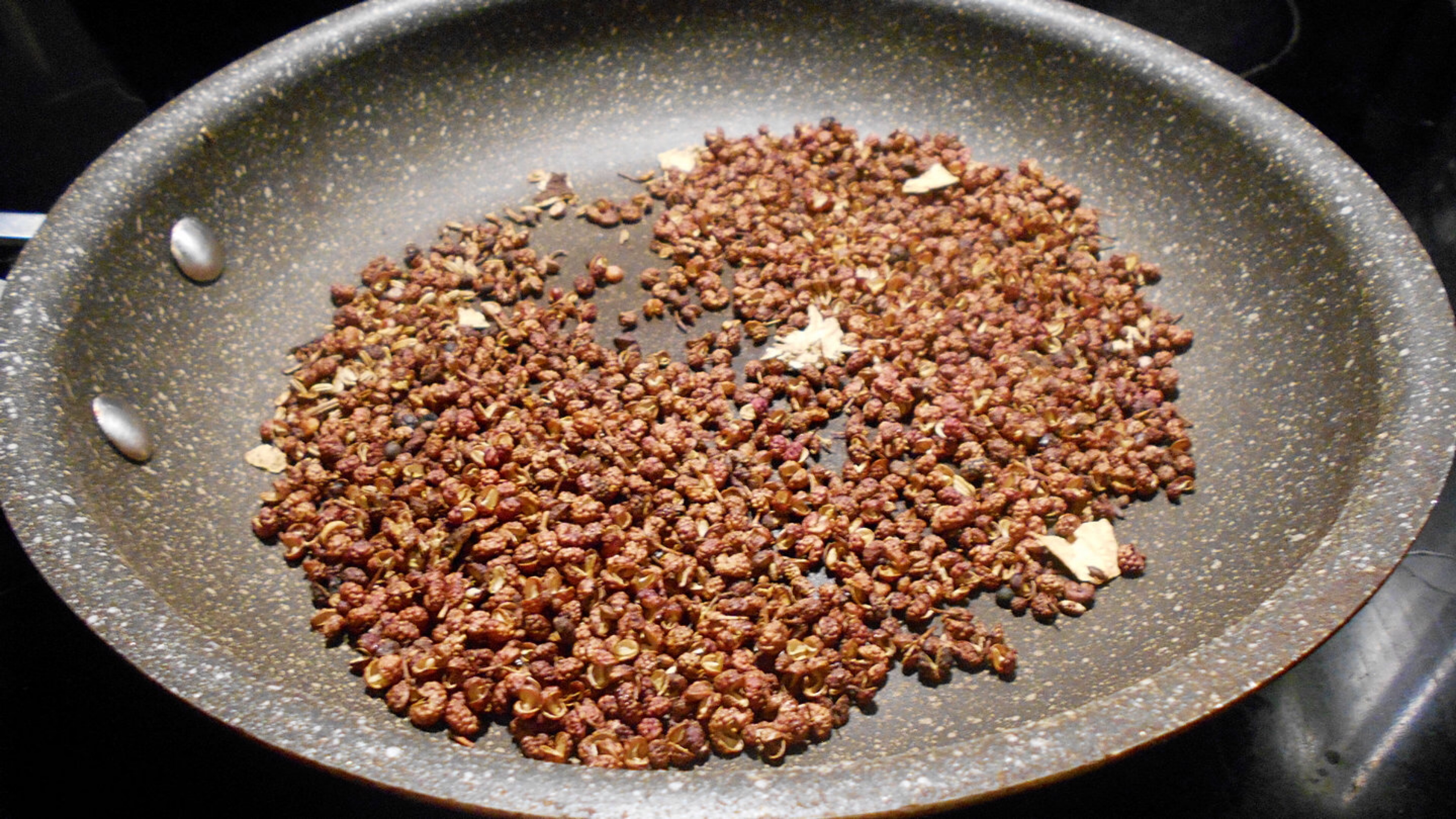 自制麻香花椒粉,自制麻香花椒粉的家常做法 - 美食杰自制麻香花椒粉做法大全