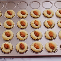#甜粽VS咸粽，你是哪一党？#酥的掉渣的玛格丽特杏仁饼干的做法图解16