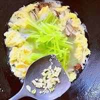 #冬季滋补花样吃法#鸡蛋莴笋香菇的做法图解8