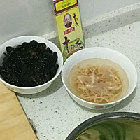 腐竹丝木耳鸡蛋素馅饺子的做法图解1