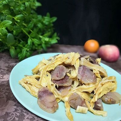 腐竹炒香肠