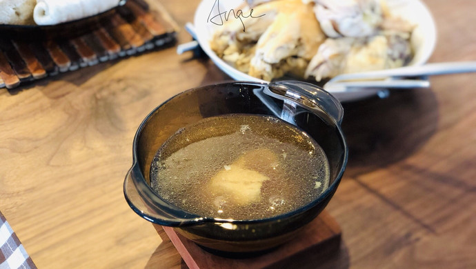 不加一滴水的清炖花旗参鸡汁