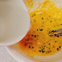 #精品菜谱挑战赛#快手早餐+葱花鸡蛋饼的做法图解7
