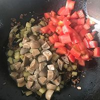 肉末双茄草菇面的做法图解7