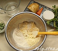 玉米面疙瘩汤的做法图解1
