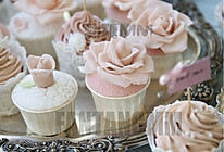 翻糖樱花粉杯子蛋糕#浪漫樱花季#的做法