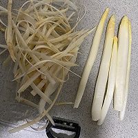 轻食三文鱼白芦笋墨鱼汁米饭的做法图解1