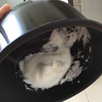 电饭煲蛋糕的做法图解2
