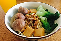 五彩美味葱油面（小资版）的做法