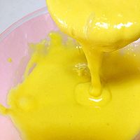 蛋黄松饼的做法图解2