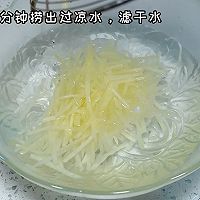 #异域美味 烹饪中式年味#巧拌豆苗的做法图解2