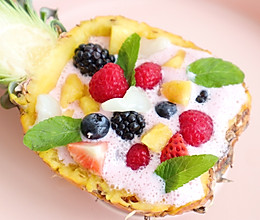 #美食视频挑战赛#缤纷水果奶昔菠萝碗的做法