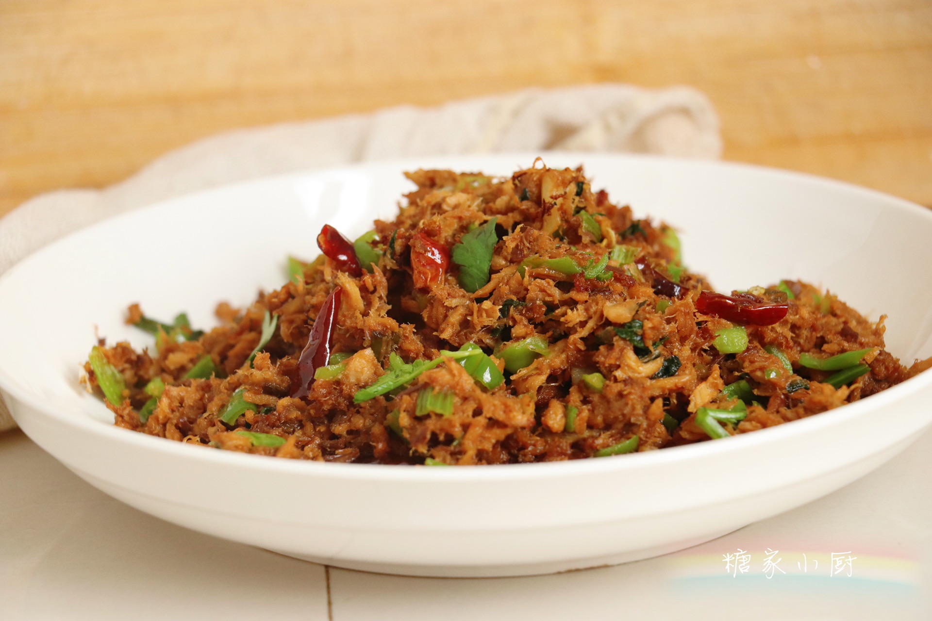 Stir fried Spanish mackerel dregs with Yimeng mountain specialty