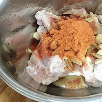 外酥里嫩，嫩到流汁的大鸡腿子的做法图解4