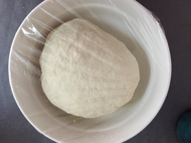 芹菜肉包子的做法图解5