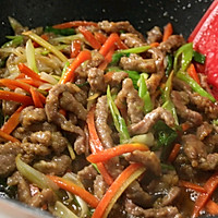 #太太乐鲜鸡汁玩转健康快手菜#葱爆牛肉丝的做法图解11
