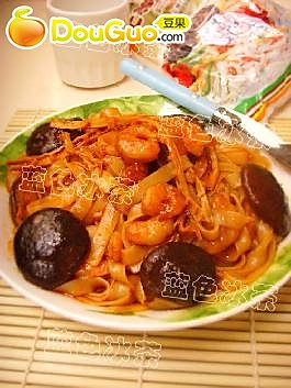 韩式虾仁炒河粉的做法