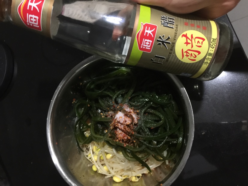 凉拌海带豆芽紫菜的做法图解7