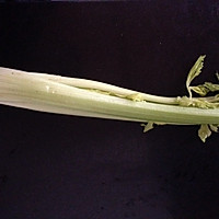 #豆豆的辅食#三文鱼胡萝卜牛油果西芹泥的做法图解3