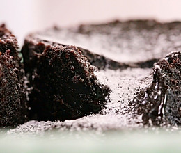 巧克力熔岩蛋糕—迷迭香的做法
