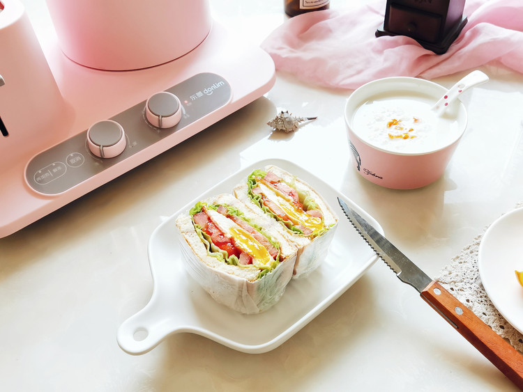 营养早餐——蛋蔬三明治的做法