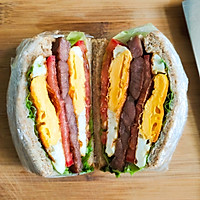 亲测好吃减肥餐 全麦鸡蛋牛排三明治 快手早餐营养均衡的做法图解7