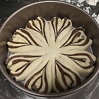 可可大理石纹双色花朵面包的做法图解8