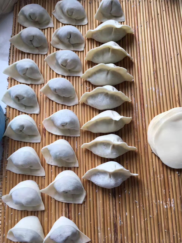 八带鱼水饺的做法