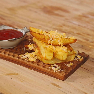 风靡海外的法式手工芝士大薯条，自己做！