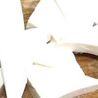 十三香家常豆腐的做法图解1