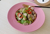 #花10分钟，做一道菜！#草菇莴苣炒肉片的做法