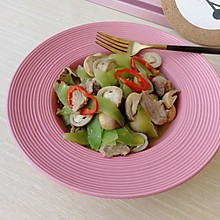 #花10分钟，做一道菜！#草菇莴苣炒肉片