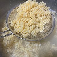 奶油蘑菇意面的做法图解7