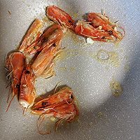 菠萝虾仁炒饭的做法图解1