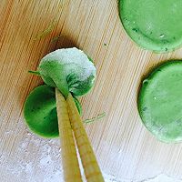 菠菜蝴蝶面的做法图解6