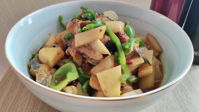 土豆烧鲶鱼 | 红烧鮰鱼