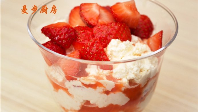 【曼步厨房】伊顿麦斯 Eton Mess