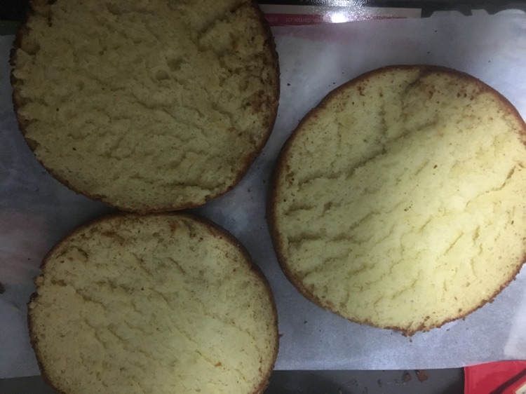 草莓巨蛋蛋糕的做法图解11