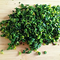 菠菜韭菜鸡蛋馅饺子的做法图解3