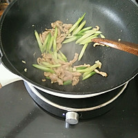 芦笋炒肉的做法图解7